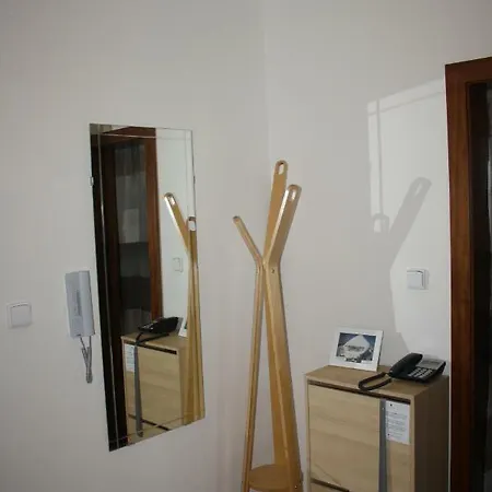 Apartman Velka Lomnice C9 *
